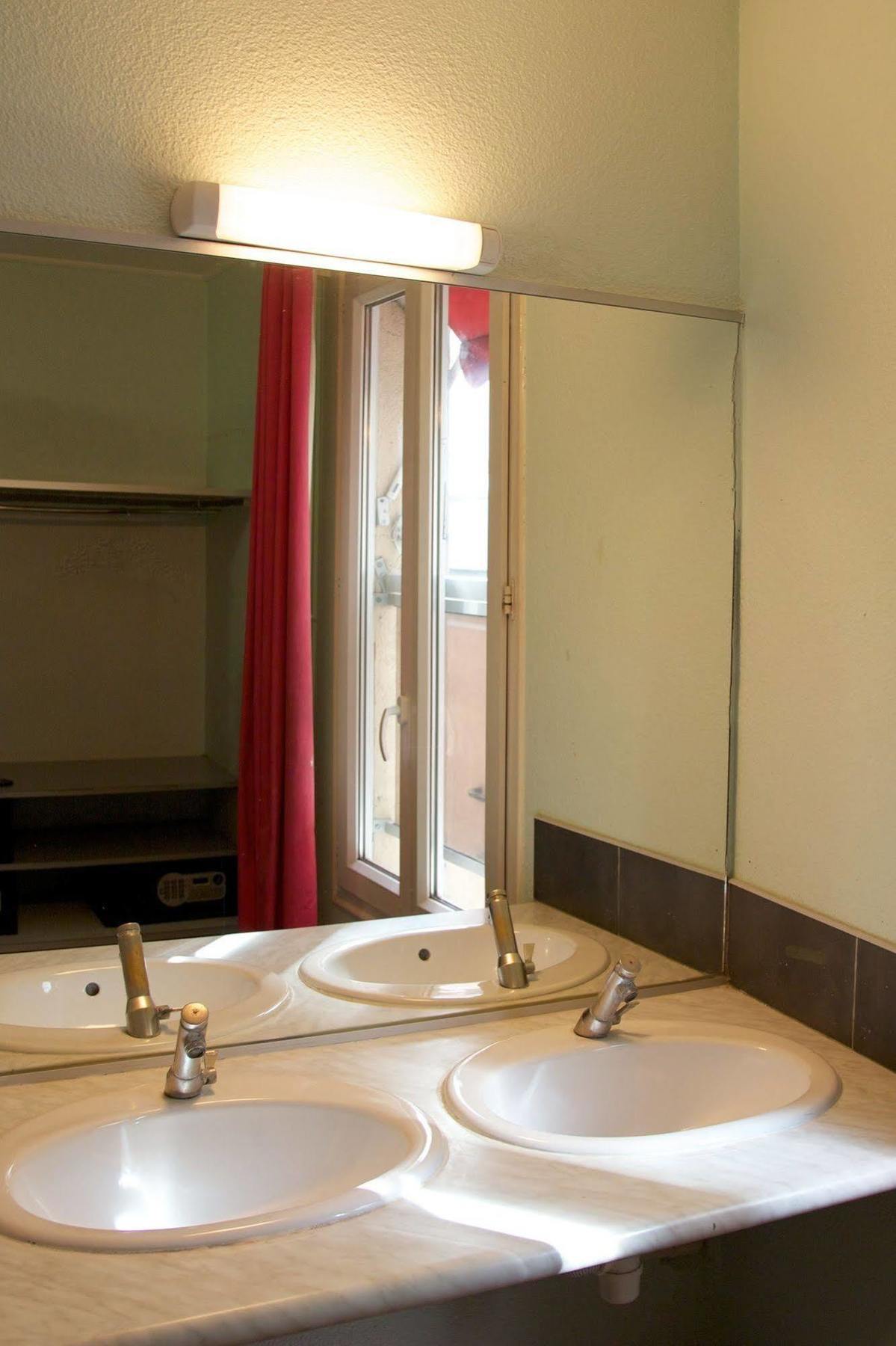 Auberge Internationale Des Jeunes Paris Dış mekan fotoğraf