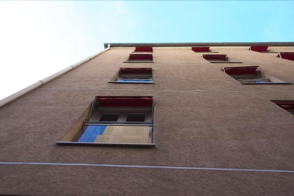 Auberge Internationale Des Jeunes Paris Dış mekan fotoğraf